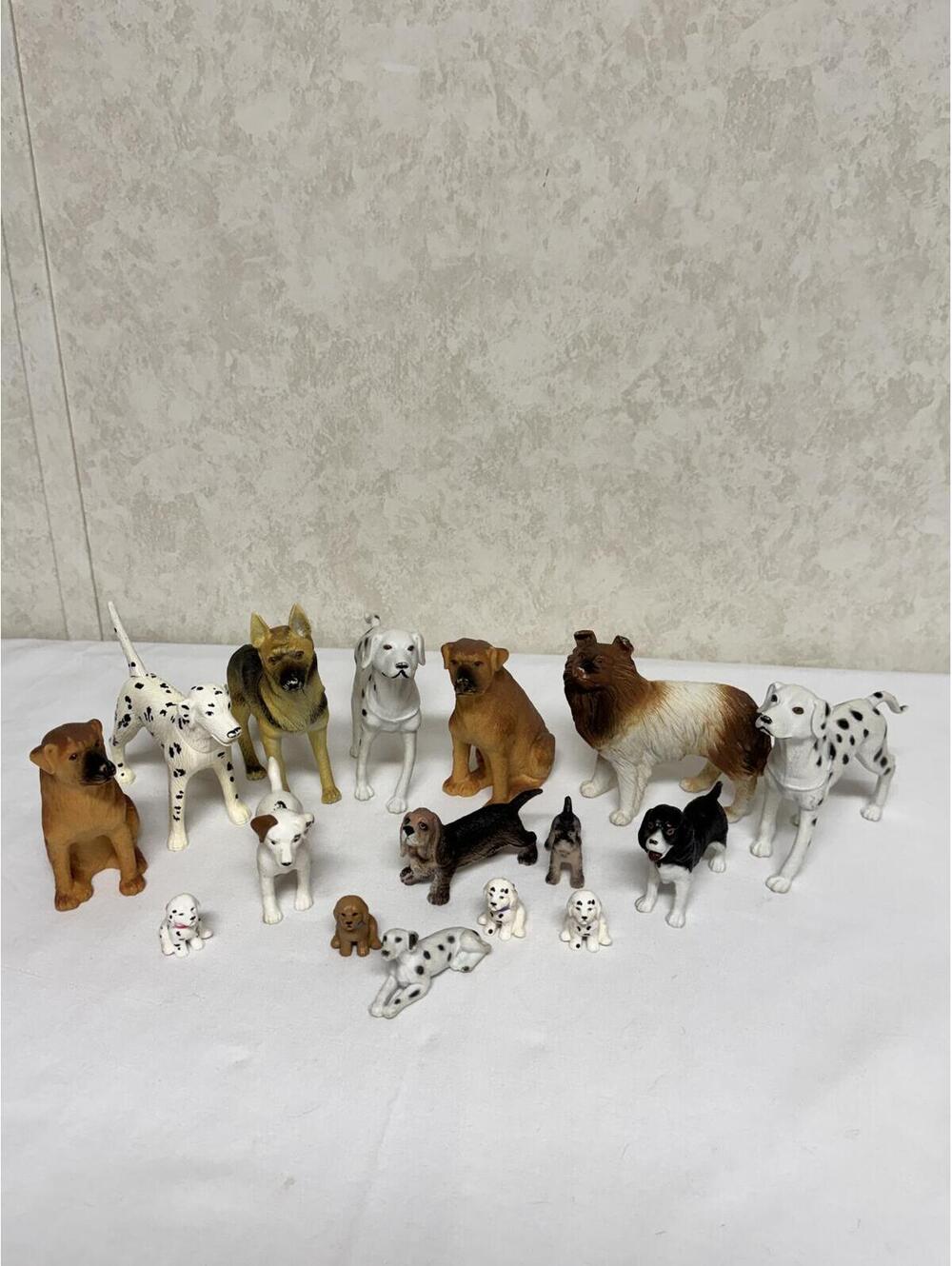 Vintage Realistic Plastic Dog Figurines Lot (16 Pieces) - Various Breeds & Sizes